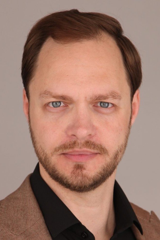 Александр Иванов