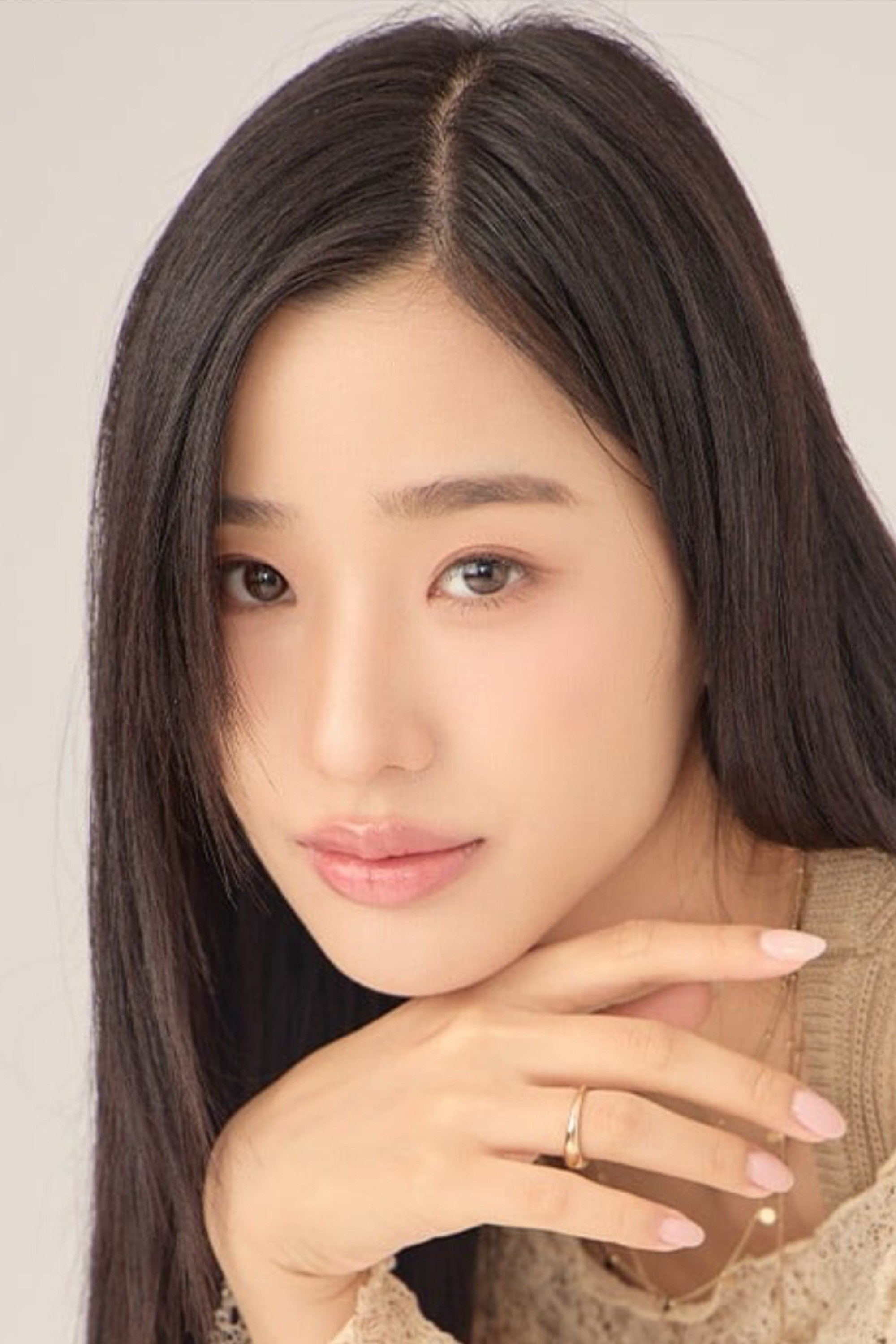 ต้นตะวัน ตันติเวชกุล